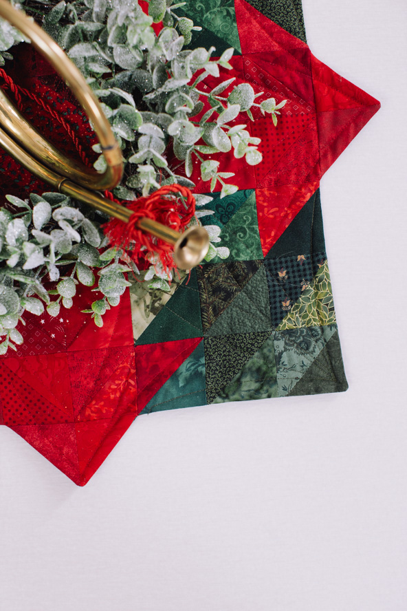 Stylized Poinsettia Christmas Table Mat