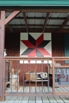 History Class: A Brief History of Barn Quilts