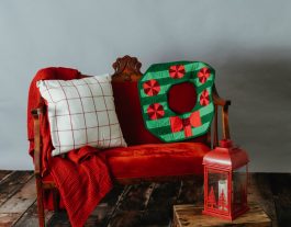 Glad Tidings Wreath Mini Quilt Pattern